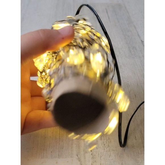 Halloween light up skulls string light Cosmo home accessory - Picture 6 of 8